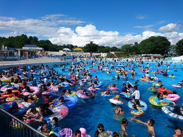 井頭公園 一万人プール【栃木県・真岡市】