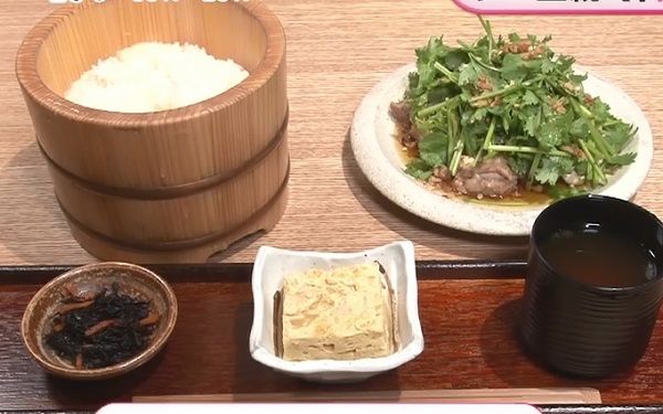 鶏肉飯定食（ジーローハン）